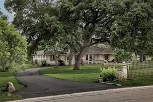 9279 Garden Ridge Dr, Garden Ridge, TX 78266 - Photo 2