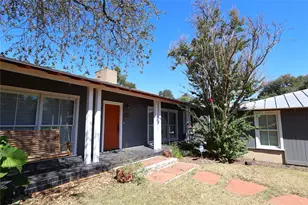4702 Shadow Ln, Austin, TX 78731 - Photo 2