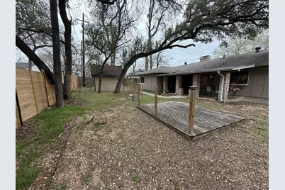 7501 West Gate Boulevard, Austin, TX 78745 - Photo 24