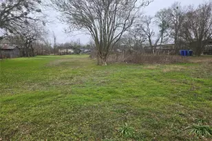 139 Jackson St, Elgin, TX 78621 - Photo 1