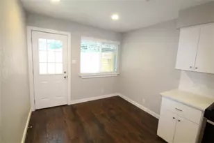 10702 Lanshire Dr, Austin, TX 78758 - Photo 8
