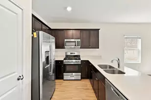 216 George Neggan Ln, Bastrop, TX 78602 - Photo 4