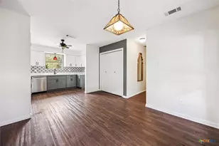 120 Pioneer Trail, San Marcos, TX 78666 - Photo 6