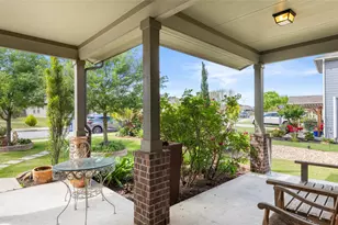 707 Liard River Rd, Hutto, TX 78634 - Photo 4