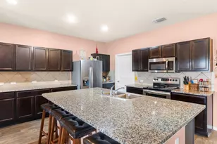707 Liard River Rd, Hutto, TX 78634 - Photo 6