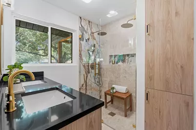 2004 Teakwood Drive, Austin, TX 78757 - Photo 18