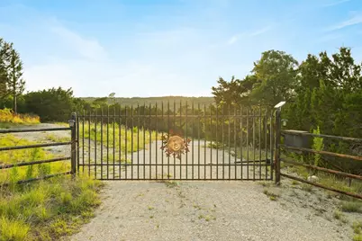 900 Lost Valley Road, Dripping Springs, TX 78620 - Photo 2