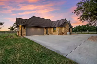 901 Crown Lane, Burnet, TX 78611 - Photo 4