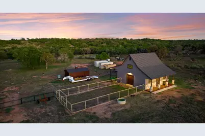 901 Crown Lane, Burnet, TX 78611 - Photo 6