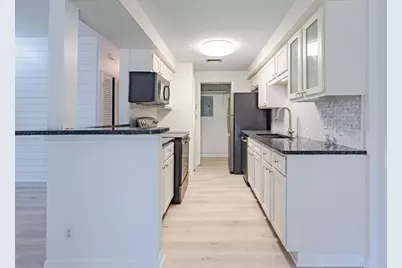210 Oak Bay Street #402, Rockport, TX 78382 - Photo 6