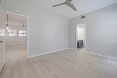 210 Oak Bay Street #402, Rockport, TX 78382 - Photo 12