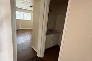 4702 Rocking Chair Rd, Austin, TX 78744 - Photo 10