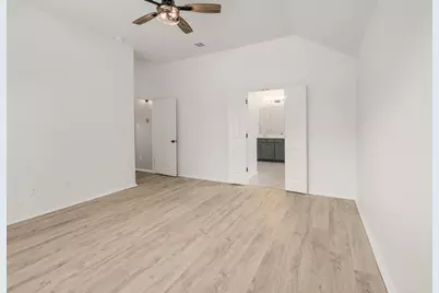 127 Scotsburg Street, Hutto, TX 78634 - Photo 24