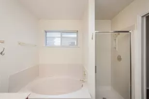 12710 Possum Hollow Dr, Austin, TX 78729 - Photo 18