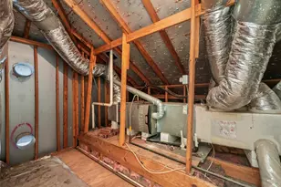 12710 Possum Hollow Dr, Austin, TX 78729 - Photo 32