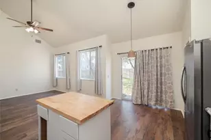 12710 Possum Hollow Dr, Austin, TX 78729 - Photo 14