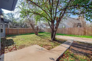 12710 Possum Hollow Dr, Austin, TX 78729 - Photo 34