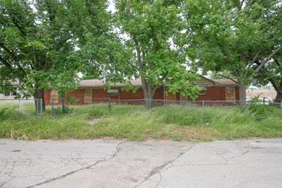 111 S 33rd Street S, Temple, TX 76504 - Photo 1
