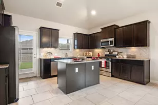 501 Buttermilk Ln, Leander, TX 78641 - Photo 12