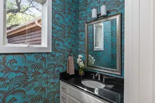 2308 W 9th St, Austin, TX 78703 - Photo 20