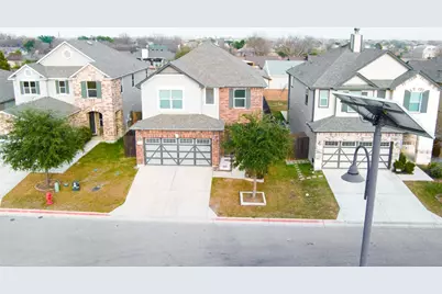 2950 E Old Settlers Boulevard #36, Round Rock, TX 78665 - Photo 2