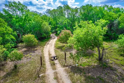 12135 Fm 1322, Luling, TX 78648 - Photo 6