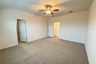 114 Holmby Dr, Hutto, TX 78634 - Photo 8