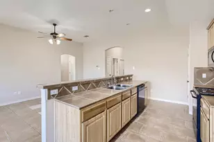 3032 Douglas Fir Dr, New Braunfels, TX 78130 - Photo 4