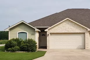 3032 Douglas Fir Dr, New Braunfels, TX 78130 - Photo 2