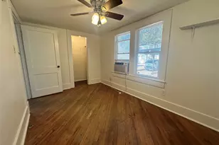 106 W 38th St, Austin, TX 78705 - Photo 4