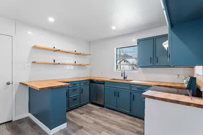 1106 Hackberry Drive, Marble Falls, TX 78654 - Photo 6