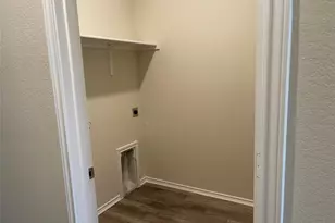 105 Onna St, Taylor, TX 76574 - Photo 6