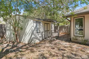 5003 Timber Wolf Cir, Austin, TX 78727 - Photo 22
