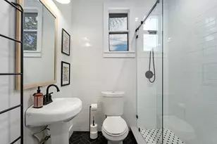 510 N Orange St, Fredericksburg, TX 78624 - Photo 8