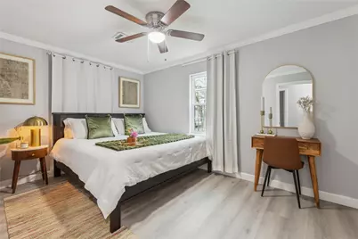 2105 E 17th Street, Austin, TX 78702 - Photo 22