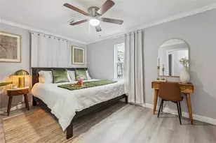 2105 E 17th St, Austin, TX 78702 - Photo 22