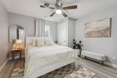 2105 E 17th Street, Austin, TX 78702 - Photo 8
