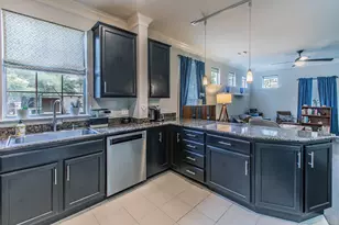 8518 Cahill Dr, Austin, TX 78729 - Photo 10