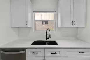 6512 Arnold Dr, Austin, TX 78723 - Photo 12