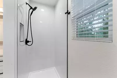 6512 Arnold Drive, Austin, TX 78723 - Photo 18