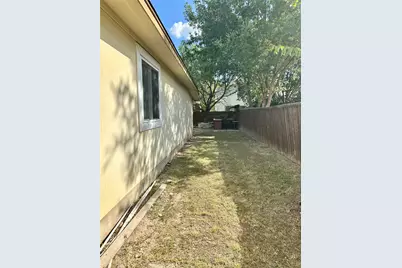 6913 Sabrina Drive, Austin, TX 78747 - Photo 32
