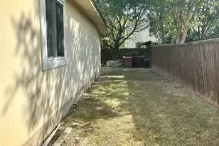6913 Sabrina Dr, Austin, TX 78747 - Photo 32