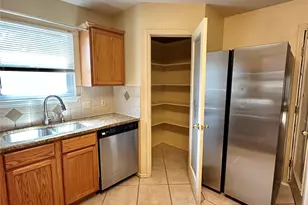 6913 Sabrina Dr, Austin, TX 78747 - Photo 10