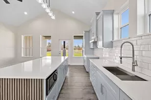 210 Jacaranda Dr, Dale, TX 78616 - Photo 10