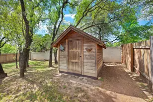 1212 Grand Champion Dr, Austin, TX 78732 - Photo 30