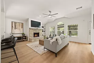 1212 Grand Champion Dr, Austin, TX 78732 - Photo 10