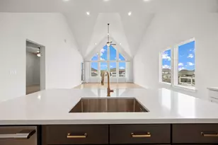 997 Sage Thrasher Cir, Dripping Springs, TX 78620 - Photo 6