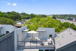 1500 Summit St, Austin, TX 78741 - Photo 2