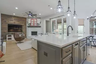 208 Mirafield Ln, Austin, TX 78737 - Photo 6