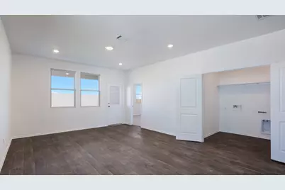 127 Orange Flame Boulevard, Uhland, TX 78640 - Photo 8